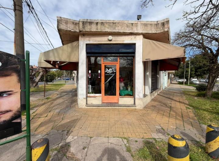 Local comercial · 60m² · 3 Ambientes