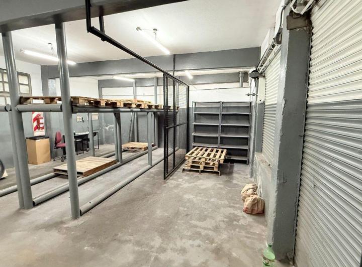 Local comercial · 69m²