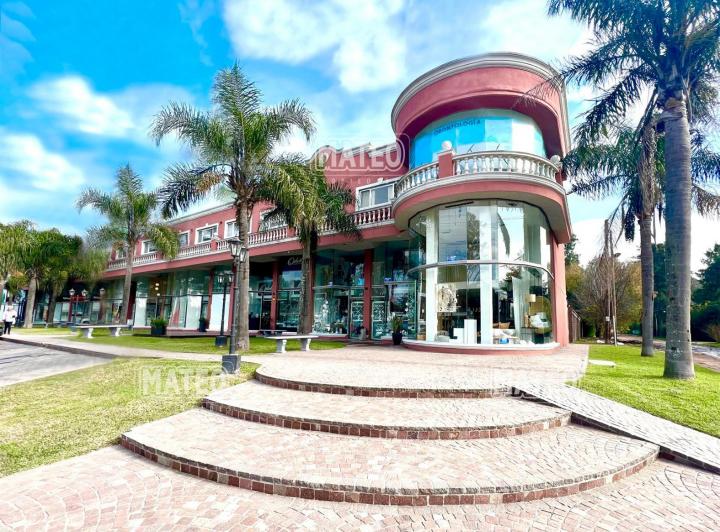 Local comercial · 1m²