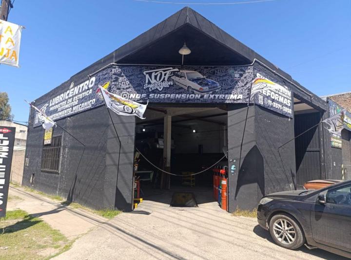 Local comercial · 224m² · 4 Ambientes