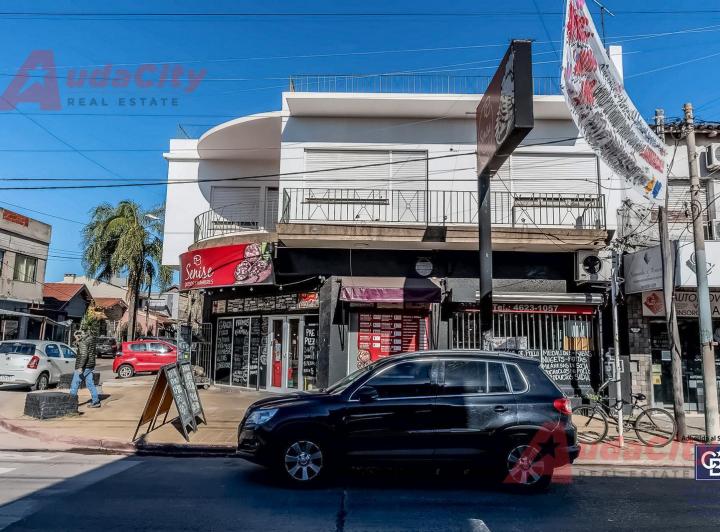 Local comercial · 276m² · 4 Ambientes · 1 Cochera