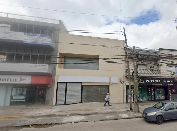Local comercial · 568m²