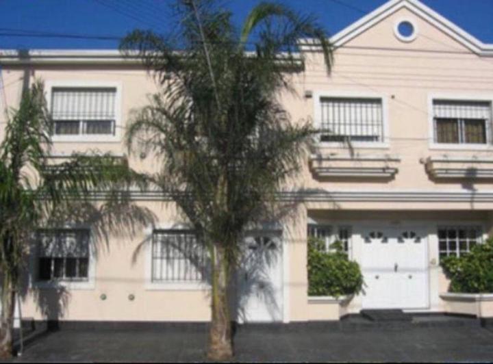 Local comercial · 8500m² · 1 Ambiente · 2 Cocheras