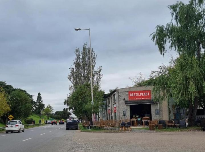 Local comercial · 100m²