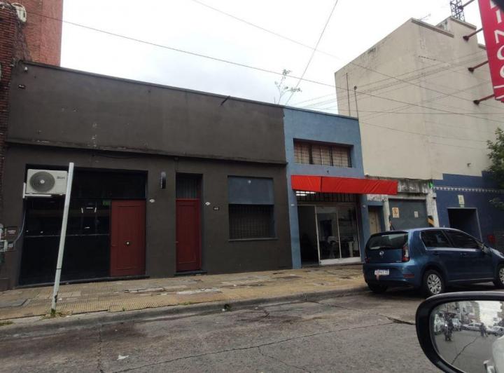 Local comercial · 223m²