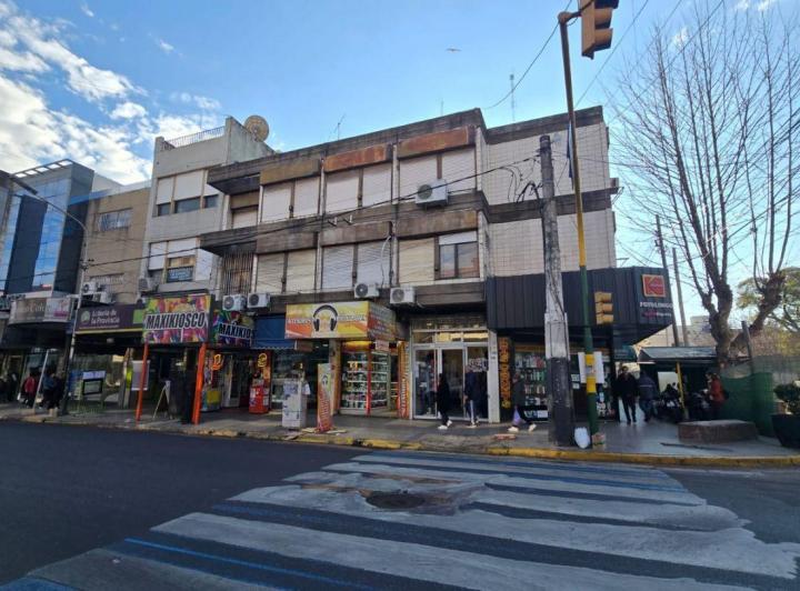 Local comercial · 357m²