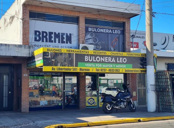 Local comercial · 198m² · 10 Ambientes · 6 Cocheras