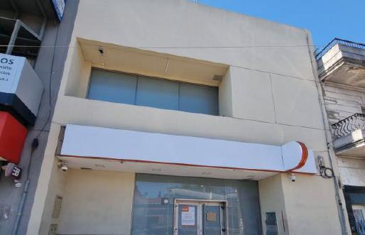 Local comercial · 568m²