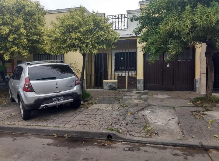 Local comercial · 245m² · 3 Ambientes · 1 Cochera