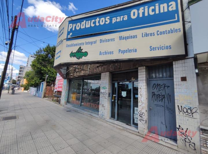 Local comercial · 488m² · 7 Ambientes · 20 Cocheras