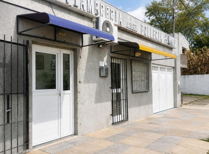 Local comercial · 200m² · 5 Ambientes · 4 Cocheras