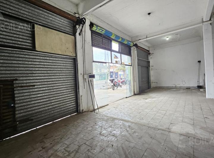 Local comercial · 208m² · 3 Ambientes
