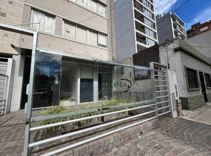 Local comercial · 37m² · 1 Cochera
