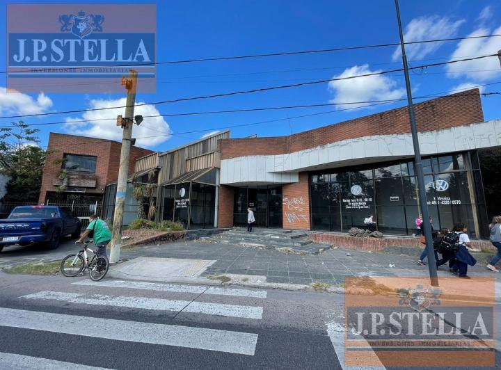 Local comercial · 413m²