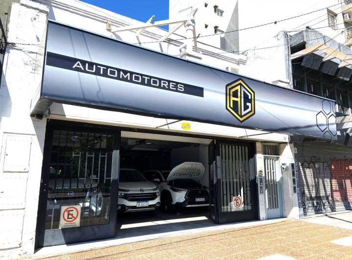 Local comercial · 370m²