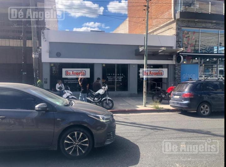 Local comercial · 174m²