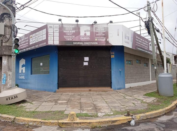 Local comercial · 175m² · 1 Ambiente · 10 Cocheras