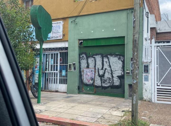 Local comercial · 156m²