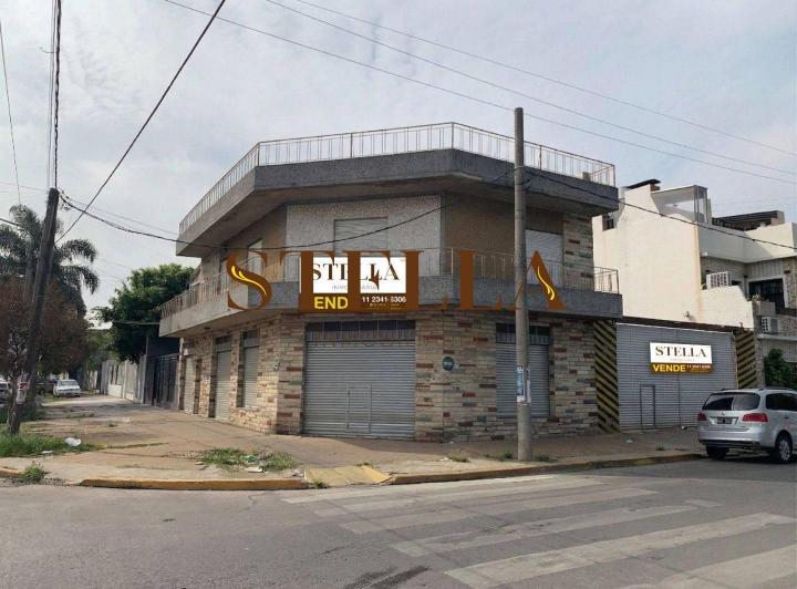 Local comercial · 211m²