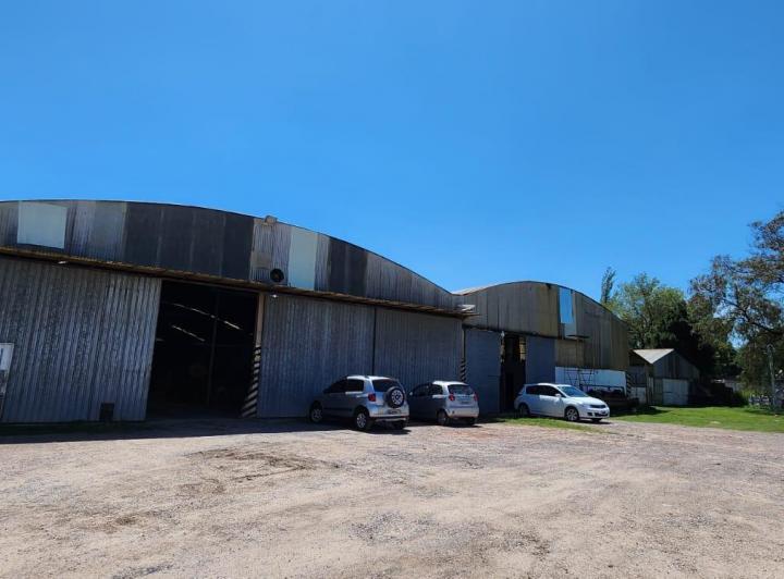 Local comercial · 3690m²