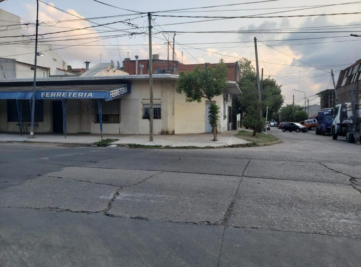 Local comercial · 211m² · 4 Ambientes