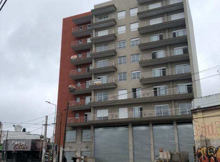 Local comercial · 253m²
