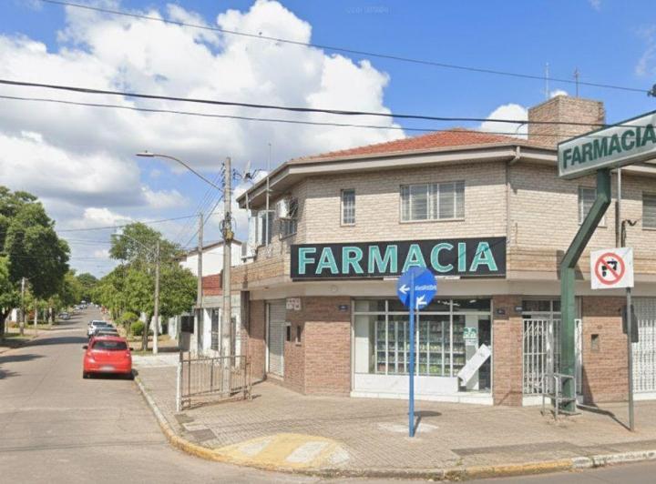 Local comercial · 245m² · 2 Cocheras