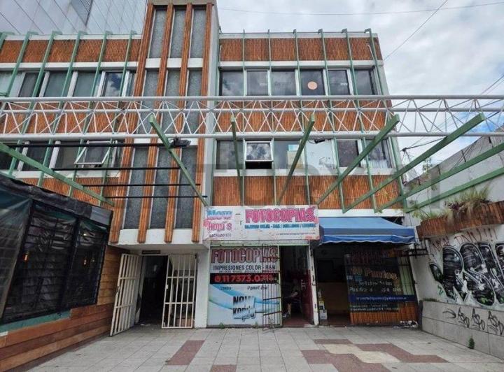 Local comercial · 200m²
