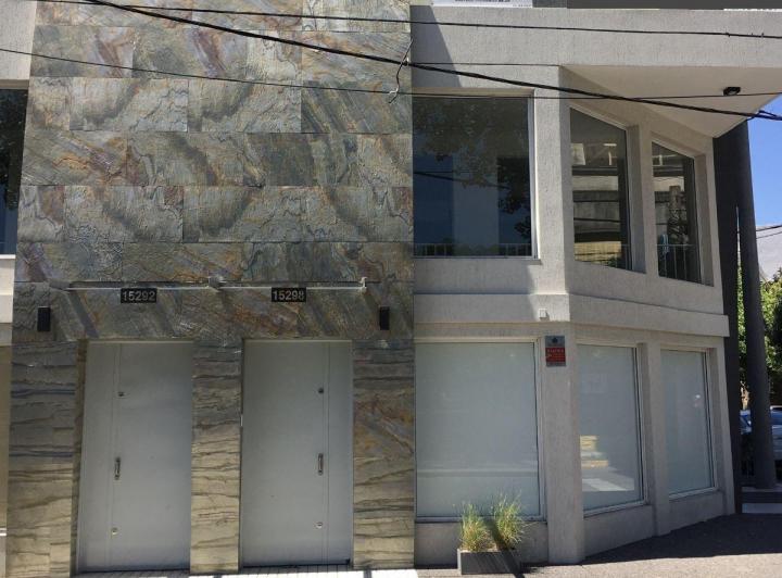 Local comercial · 111m²
