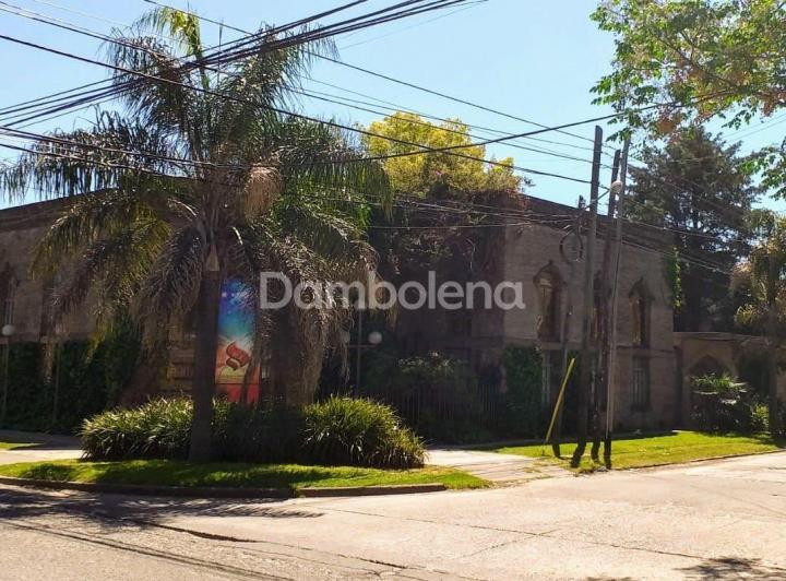 Local comercial · 568m² · 1 Cochera