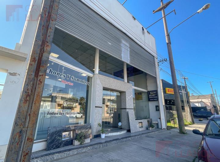 Local comercial · 225m² · 2 Ambientes