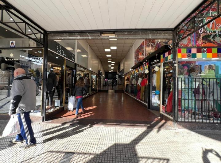 Local comercial · 54m²
