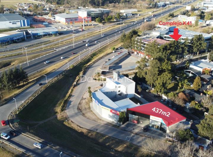 Local comercial · 437m²