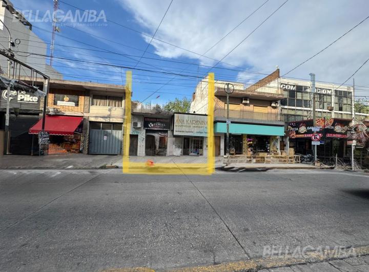 Local comercial · 292m²