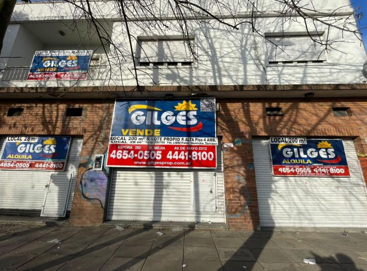 Local comercial · 350m² · 4 Ambientes · 1 Cochera