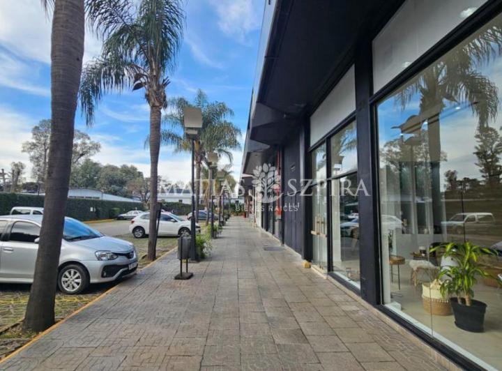 Oficina comercial · 27m² · 1 Ambiente · 20 Cocheras