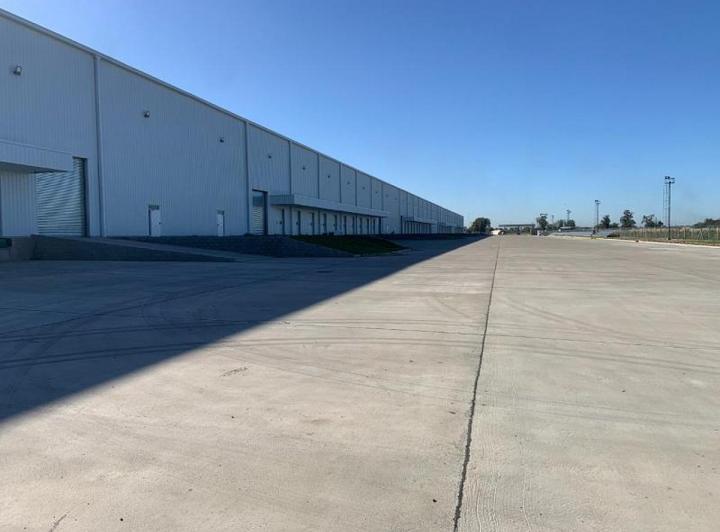 Depósito · 50000m²