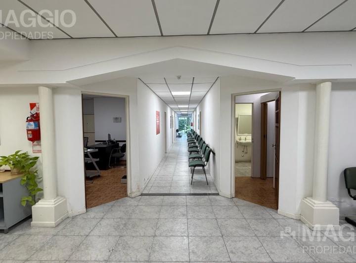 Oficina comercial · 245m² · 10 Ambientes