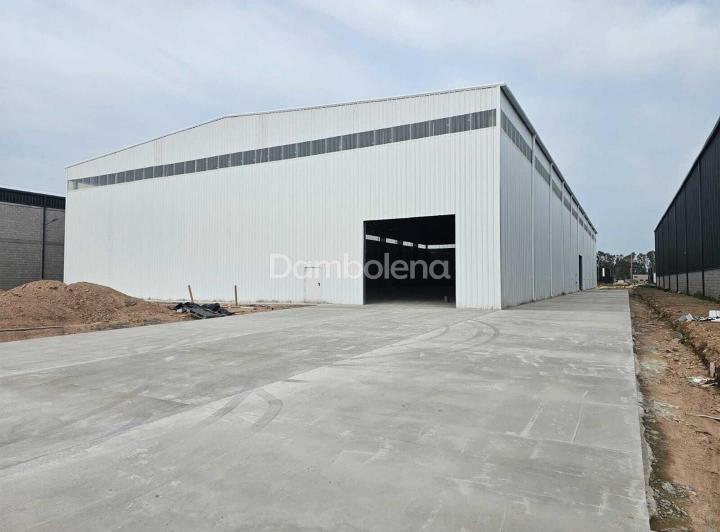 Bodega-Galpón · 2720m²