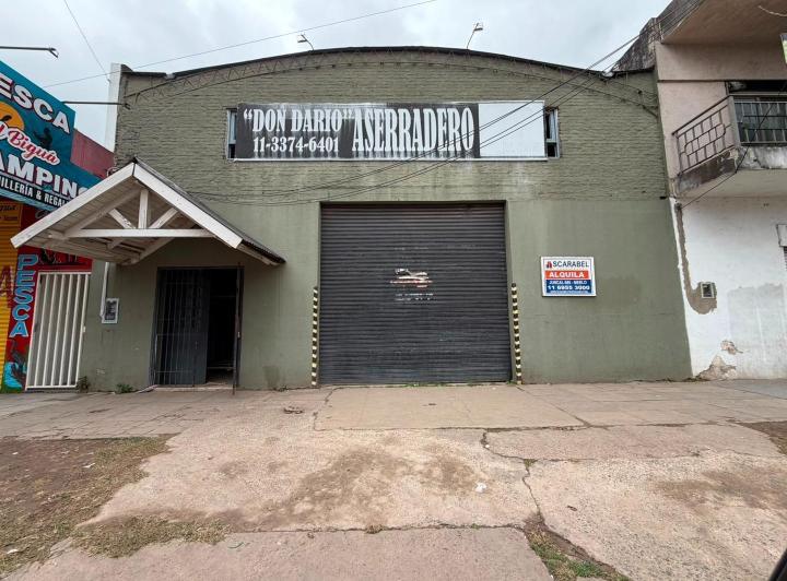 Bodega-Galpón · 200m²