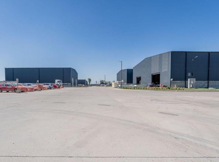 Bodega-Galpón · 600m²