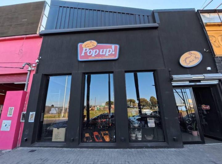 Local comercial · 217m²