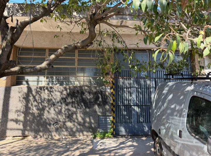 Bodega-Galpón · 80m²