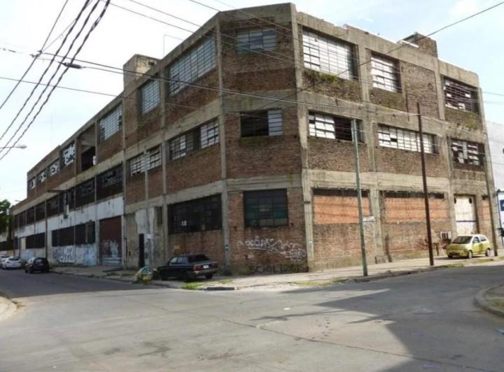 Bodega-Galpón · 4469m²