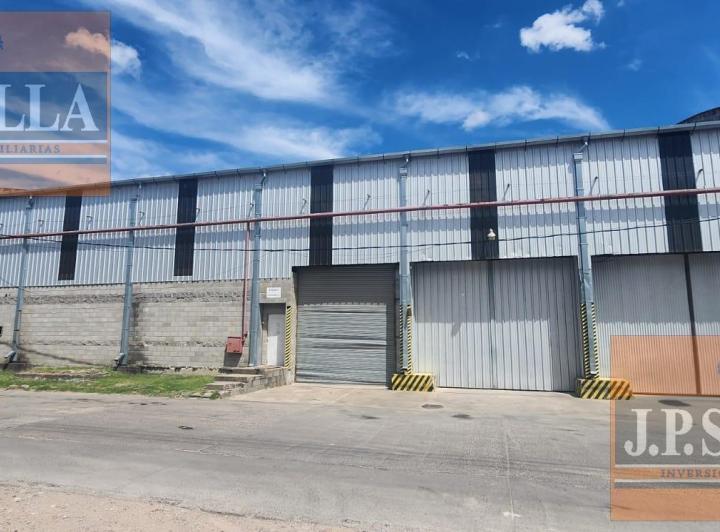 Bodega-Galpón · 2400m²