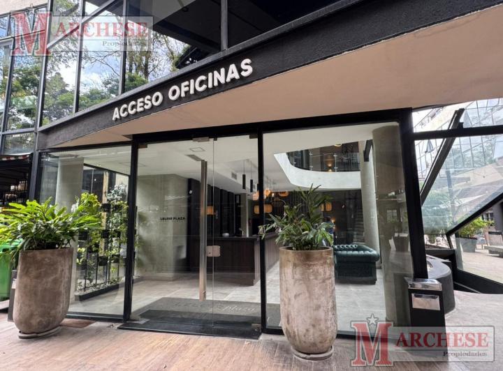 Oficina comercial · 250m² · 4 Ambientes · 2 Cocheras