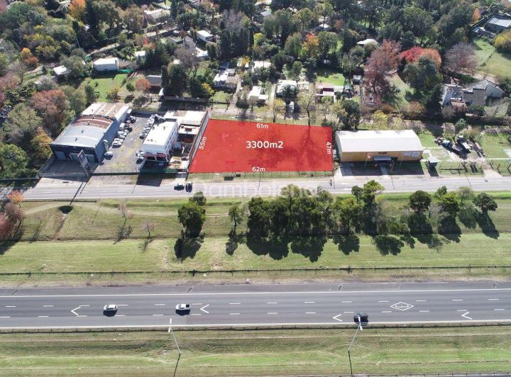 Terreno · 3300m²