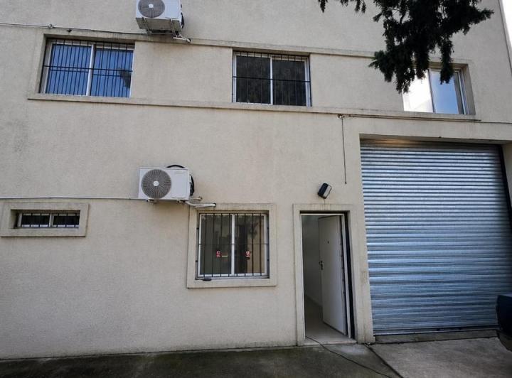 Depósito · 310m²
