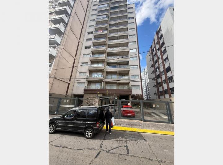 Departamento · 50m² · 2 Ambientes · 1 Cochera