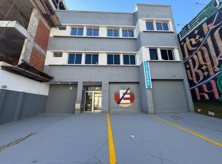 Edificio · 766m² · 20 Cocheras
